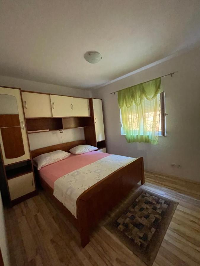 Apartman Jukic Hotel Марина Екстериор снимка