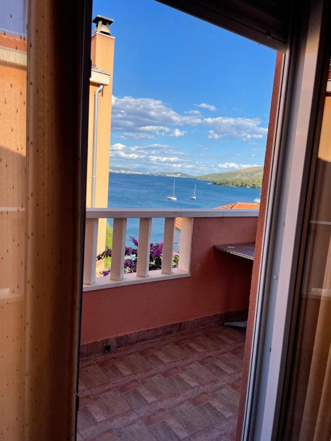 Apartman Jukic Hotel Марина Екстериор снимка