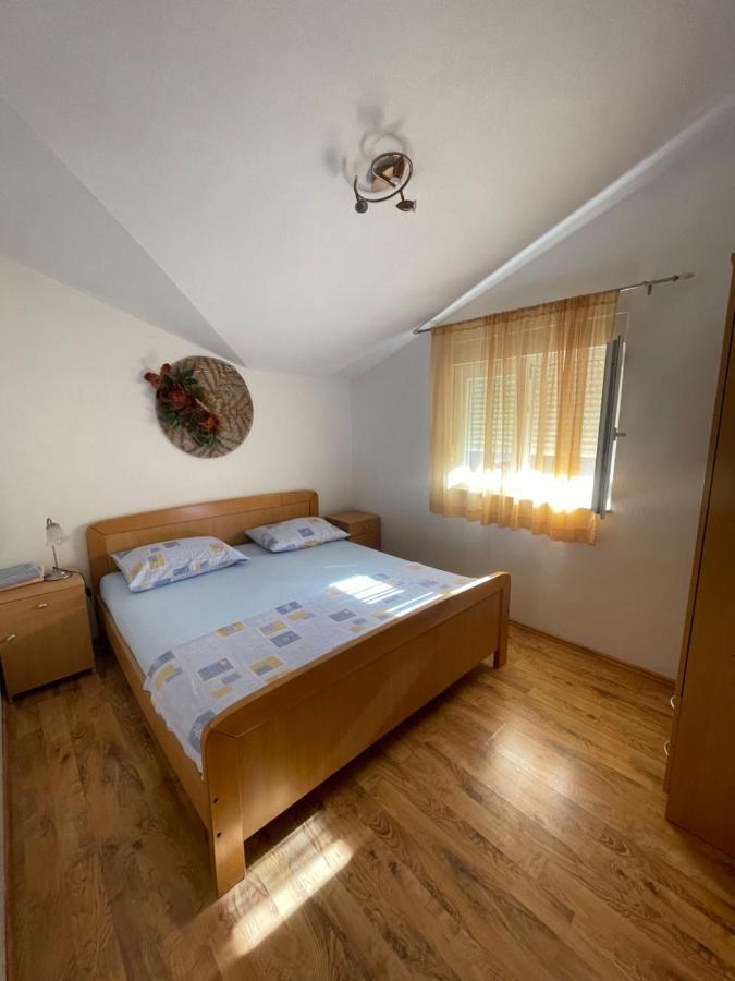 Apartman Jukic Hotel Марина Екстериор снимка
