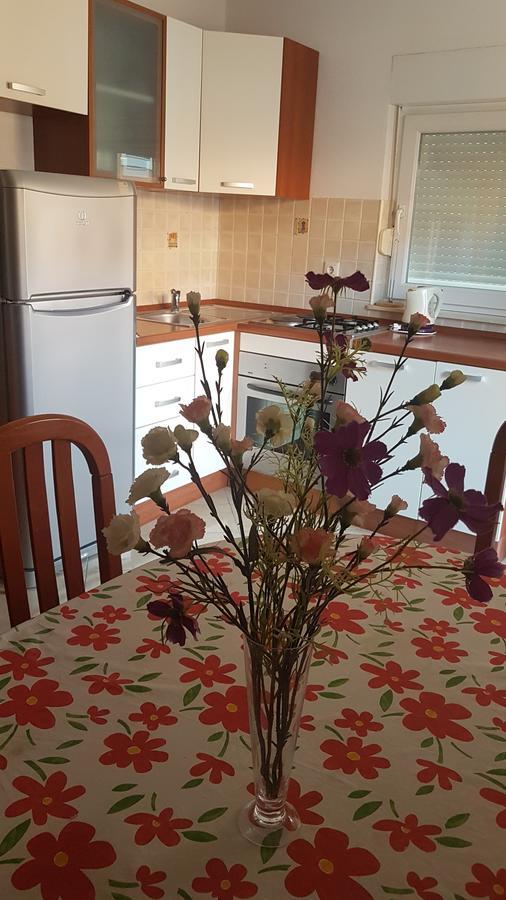 Apartman Jukic Hotel Марина Екстериор снимка