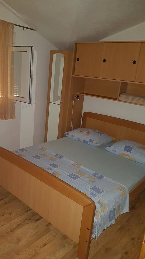 Apartman Jukic Hotel Марина Екстериор снимка
